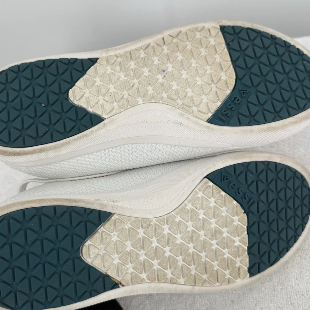 Vessi Womens Weekend Sneaker Size 9 Waterproof White Knit Casual Shoe Athletic